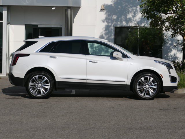 Certified 2024 Cadillac XT5 Premium Luxury FWD image 11