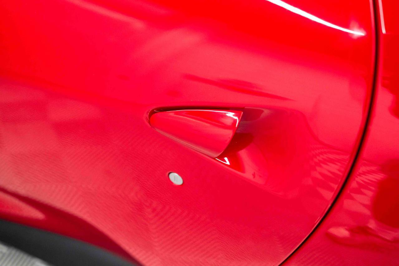 Used 2019 Ferrari Portofino RWD image 40