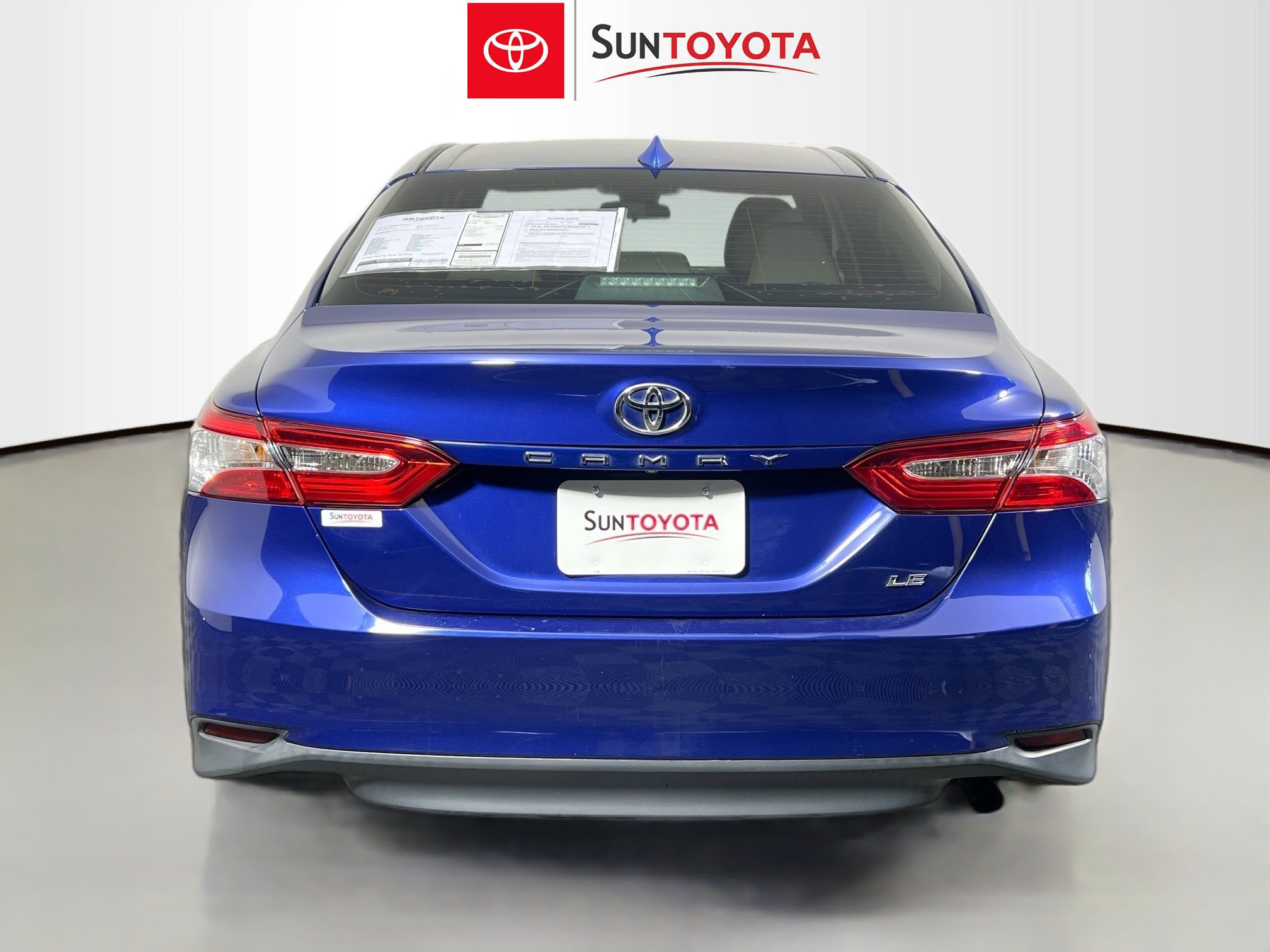 Used 2018 Toyota Camry LE image 5