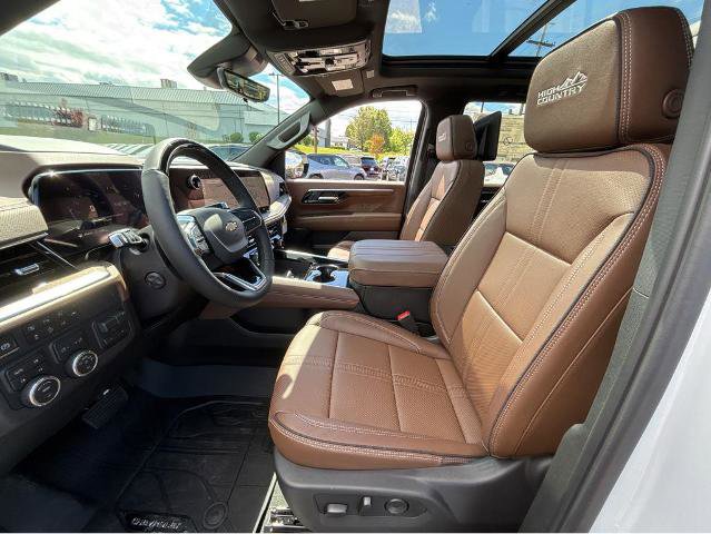 New 2026 Chevrolet Tahoe High Country AWD/4WD image 17