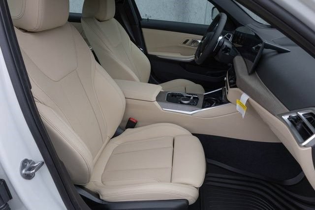 New 2025 BMW 330i xDrive Sedan w/ Premium Package AWD/4WD image 21