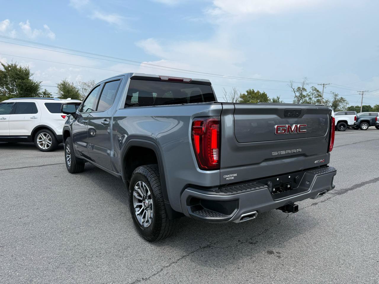 Used 2021 GMC Sierra 1500 AT4 AWD/4WD image 4