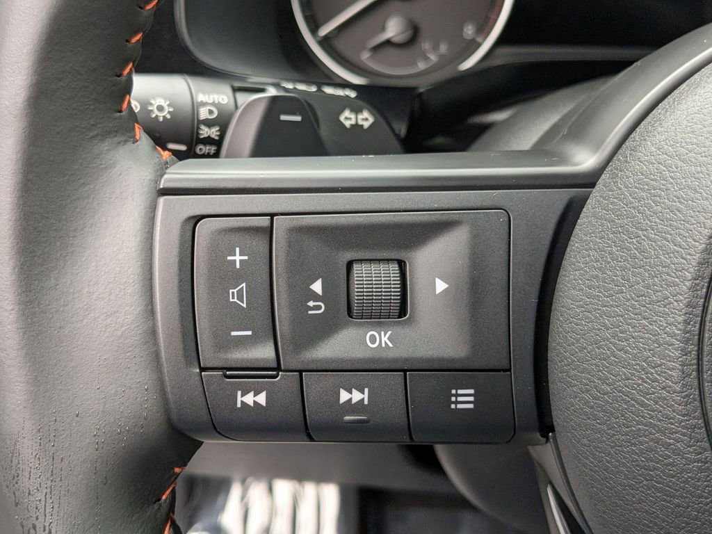 New 2025 Nissan Pathfinder Rock Creek image 16