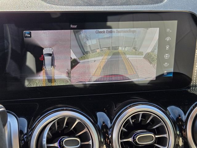 Used 2022 Mercedes-Benz GLB 250 image 23