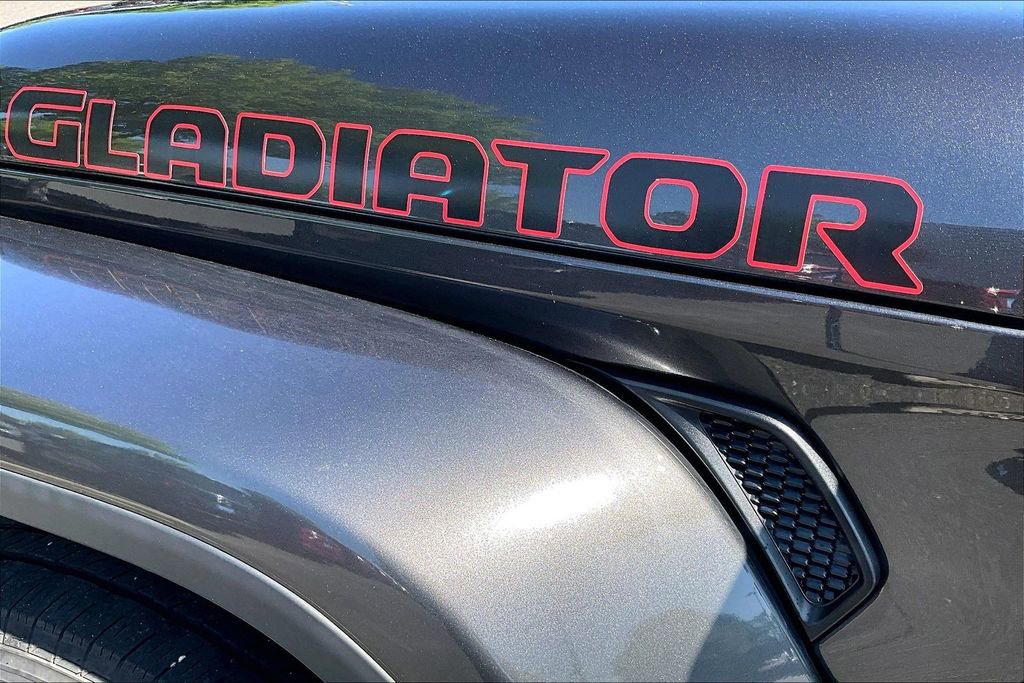 Used 2023 Jeep Gladiator Sport AWD/4WD image 22