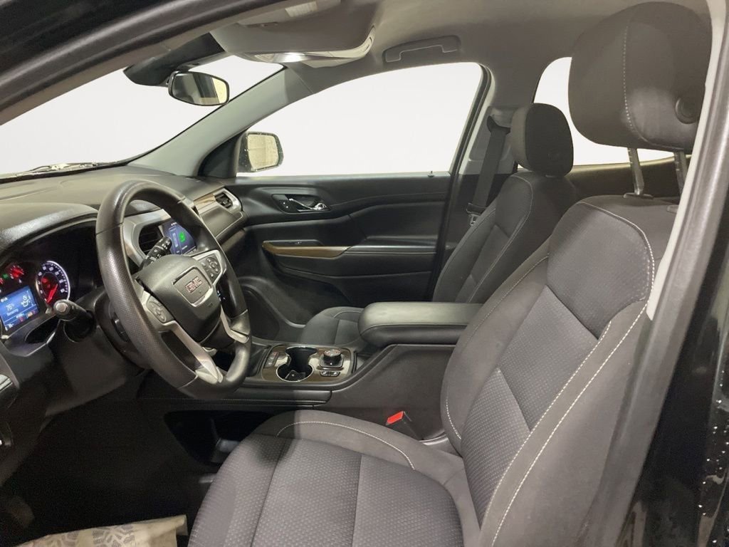 Used 2023 GMC Acadia SLE w/ Driver Convenience Package image 18