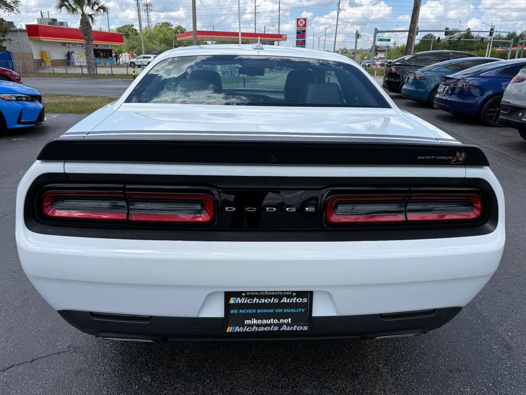Used 2022 Dodge Challenger R/T Scat Pack RWD image 6