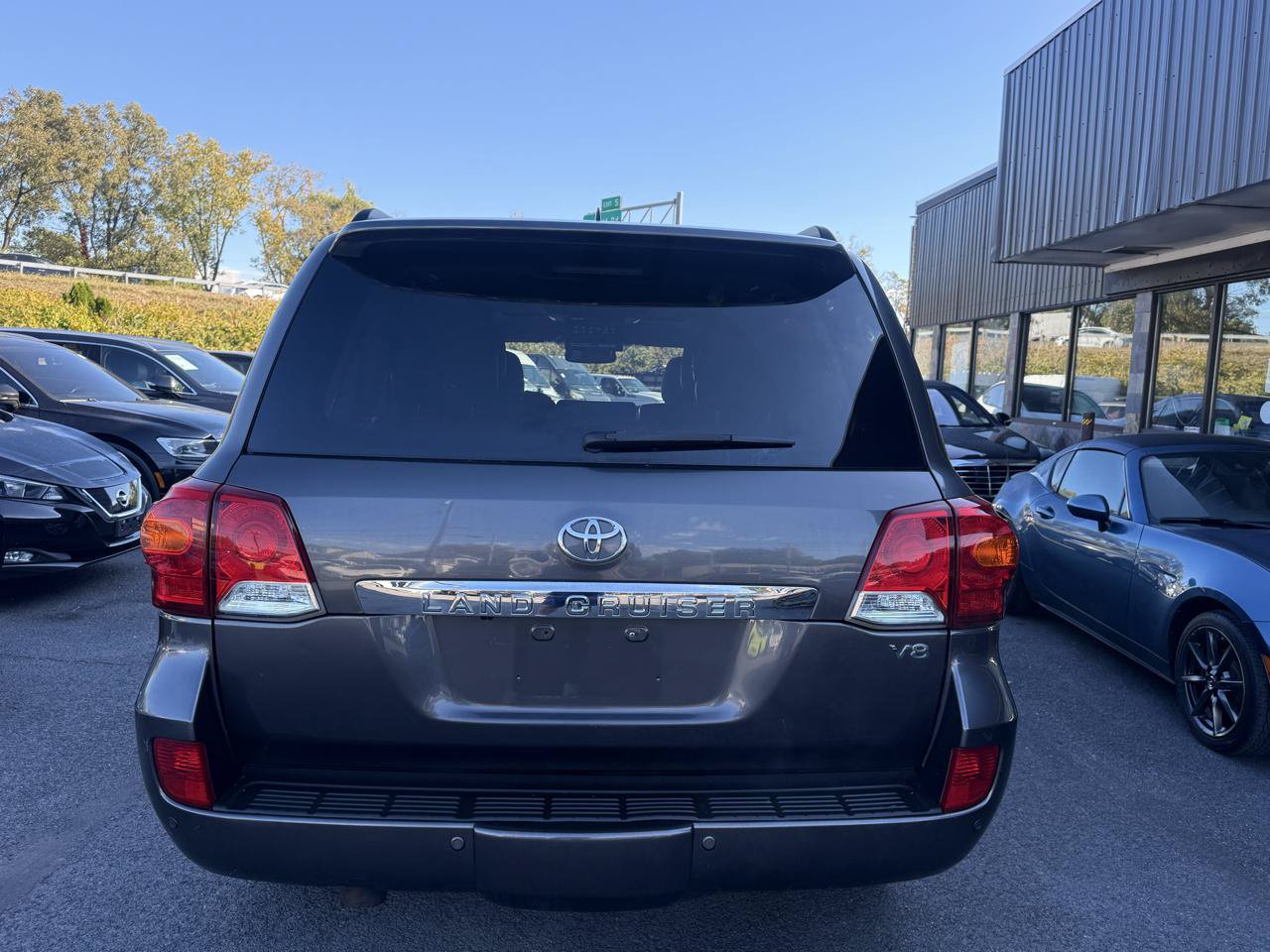 Used 2015 Toyota Land Cruiser AWD/4WD image 17