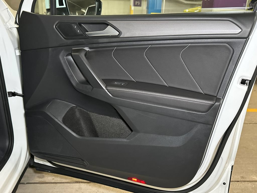 Used 2024 Volkswagen Tiguan Wolfsburg Edition FWD image 14