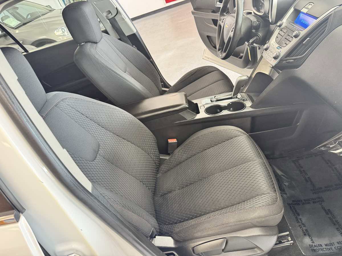 Used 2014 Chevrolet Equinox LS FWD image 16
