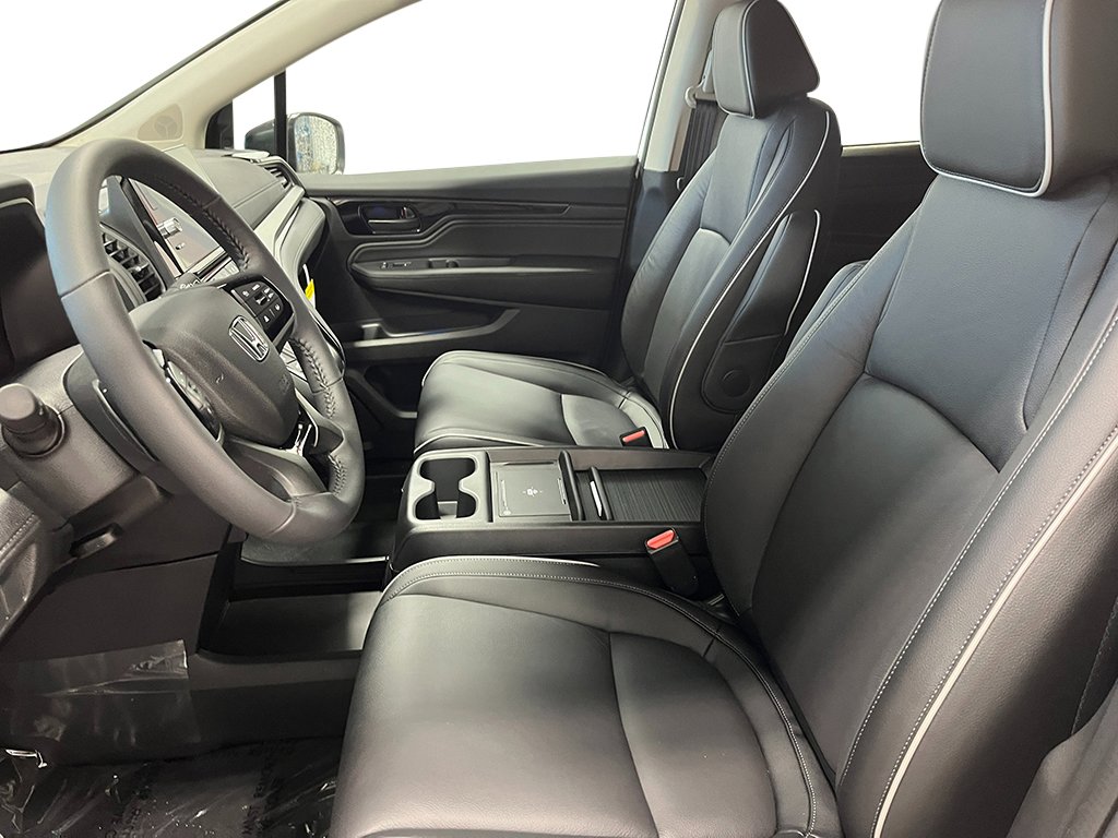 New 2026 Honda Odyssey Touring image 15