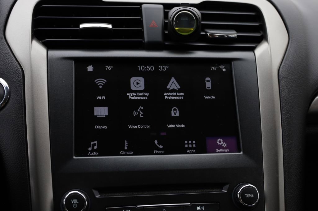 Used 2017 Ford Fusion SE w/ Fusion SE Technology Package image 37