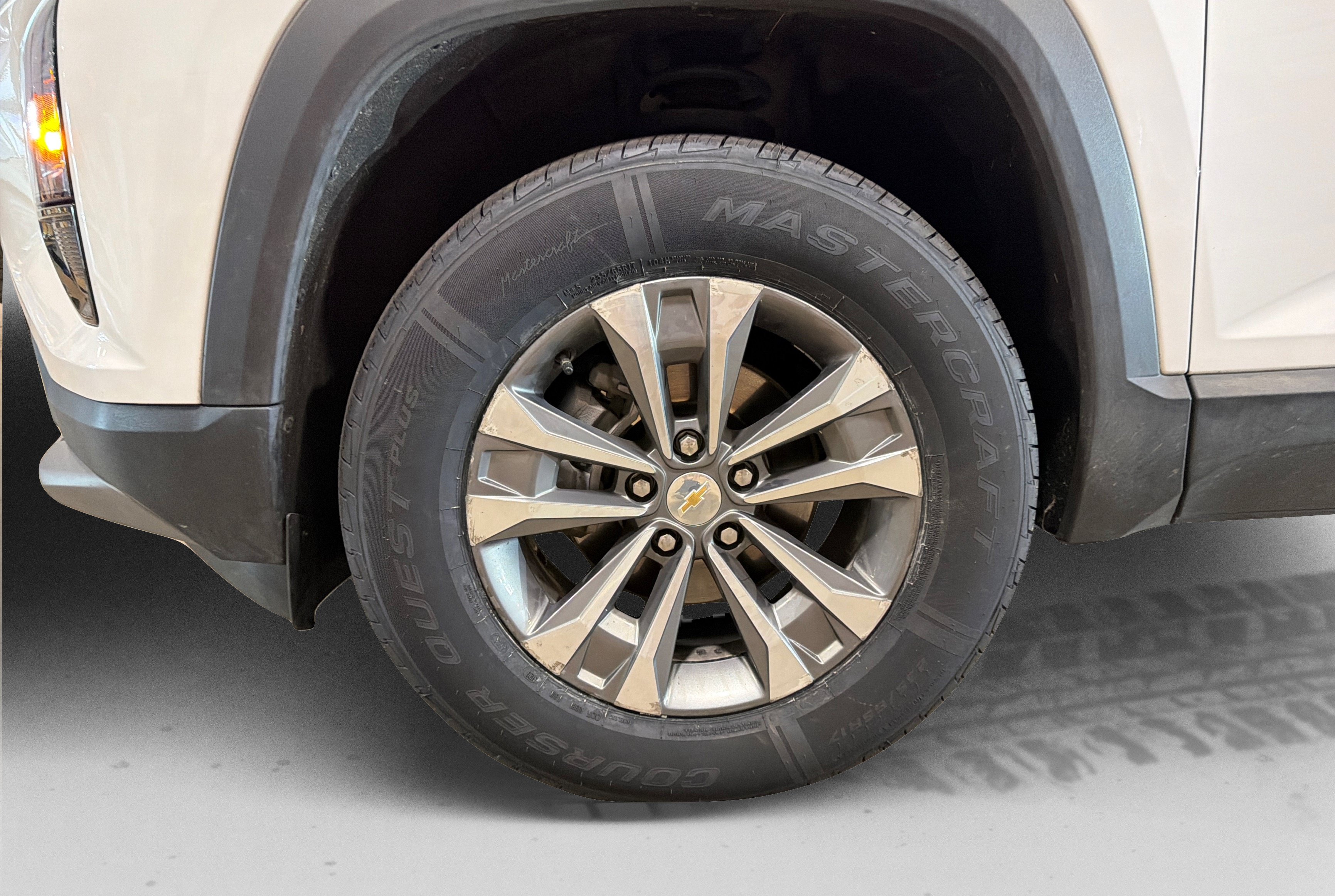 Used 2026 Chevrolet Equinox LT FWD image 47