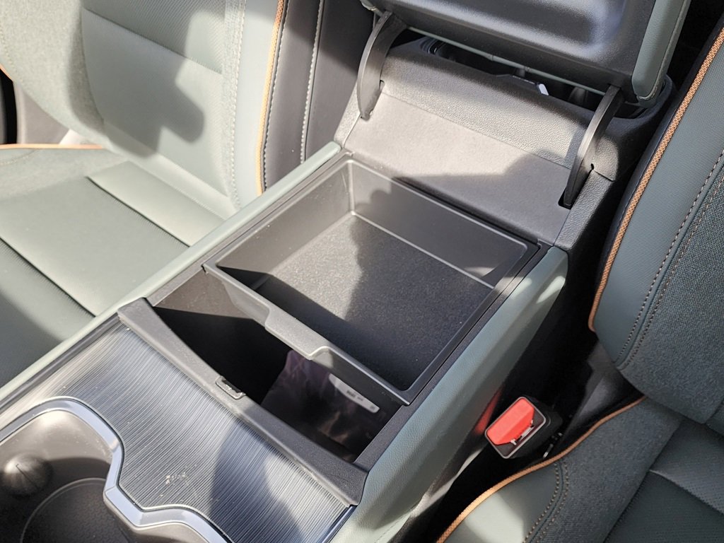 New 2026 GMC Acadia AT4 w/ Luxury Package image 35