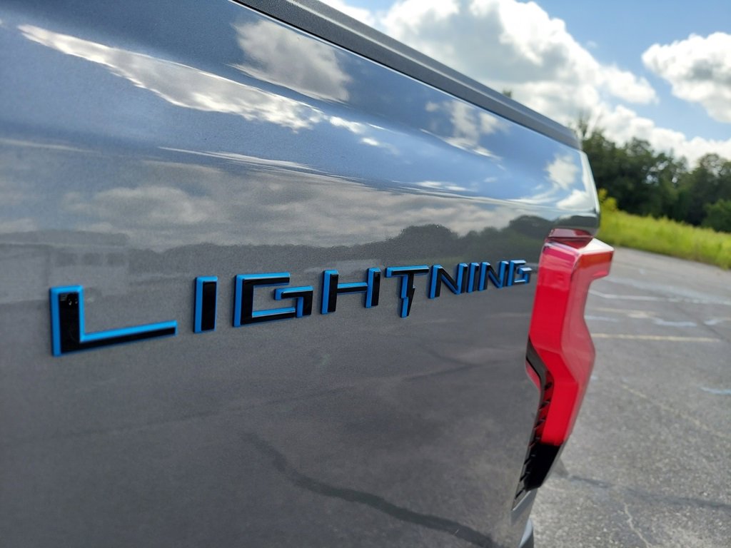 Used 2025 Ford F150 Lightning XLT w/ Max Trailer Tow Package image 11