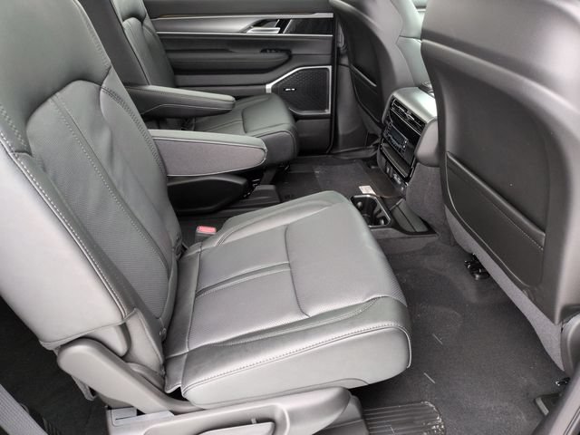 New 2026 Jeep Grand Wagoneer L Limited AWD/4WD image 29