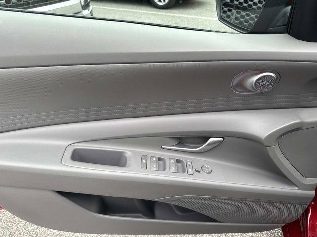 Used 2024 Hyundai Elantra SEL image 7