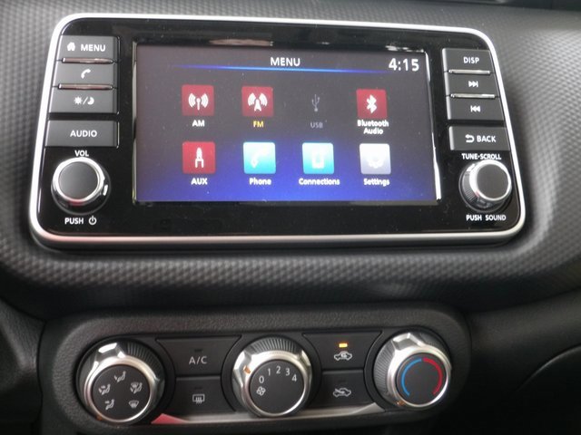 Used 2025 Nissan Kicks Play S image 21