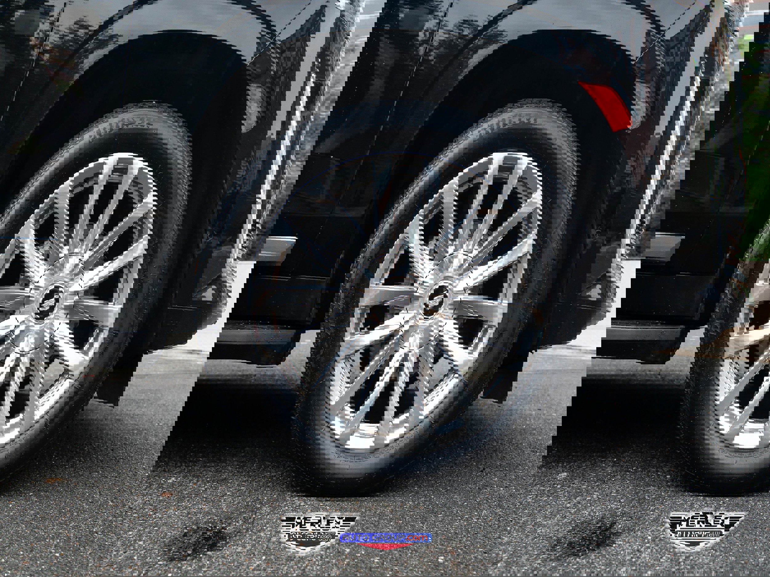 Used 2022 Cadillac Escalade ESV Premium Luxury image 10