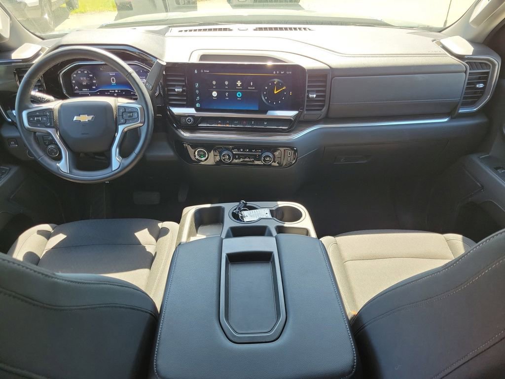 Used 2024 Chevrolet Silverado 1500 LT AWD/4WD image 14