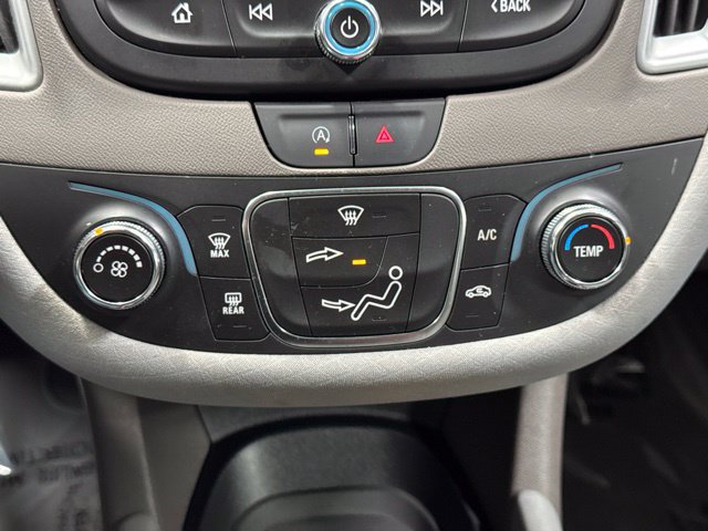 Used 2022 Chevrolet Malibu LS FWD image 17