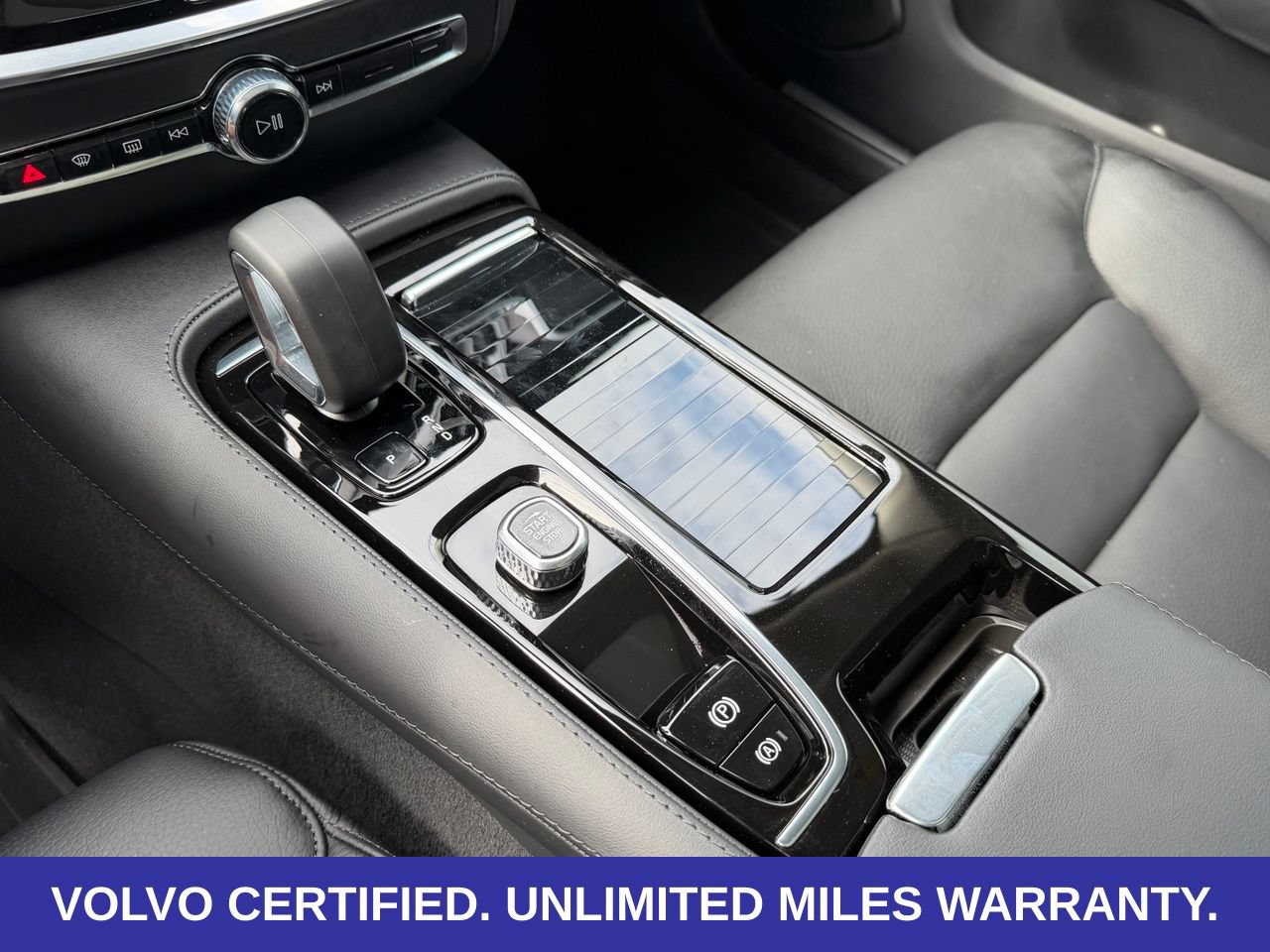 Certified 2025 Volvo S60 T8 Plus w/ Climate Package AWD/4WD image 20