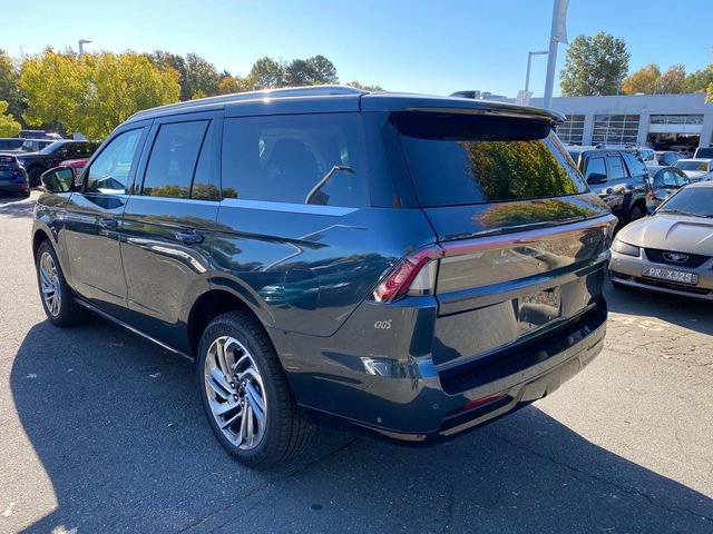 New 2025 Lincoln Navigator Reserve AWD/4WD image 28