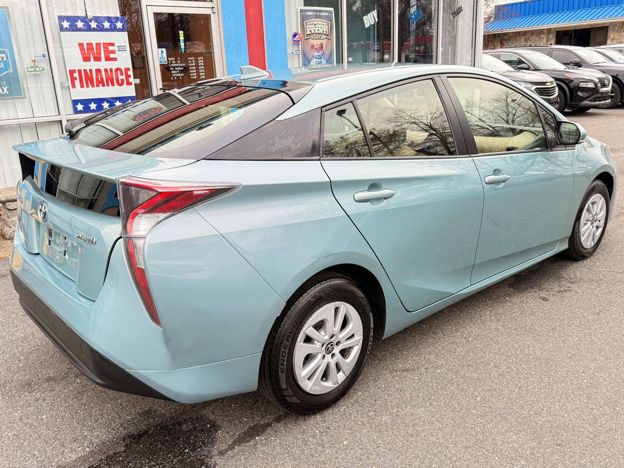 Used 2016 Toyota Prius Two FWD image 7