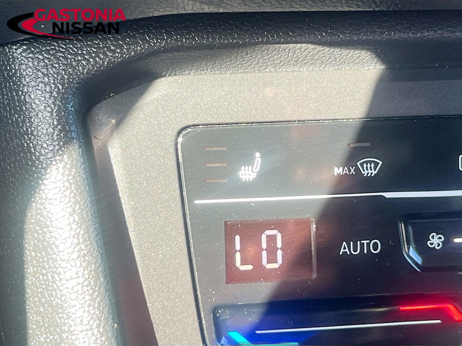 Used 2024 Volkswagen Tiguan SE image 26