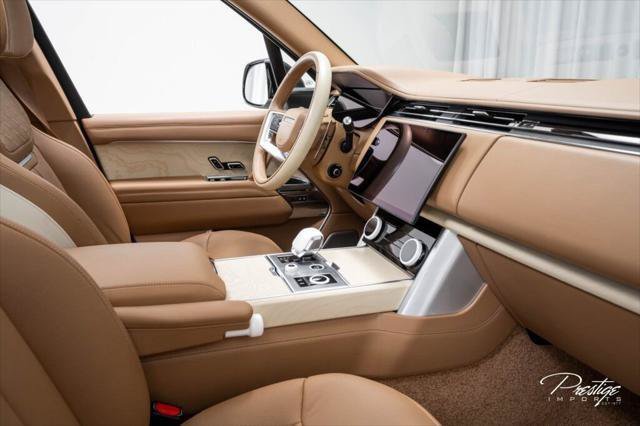 Used 2023 Land Rover Range Rover SV AWD/4WD image 42