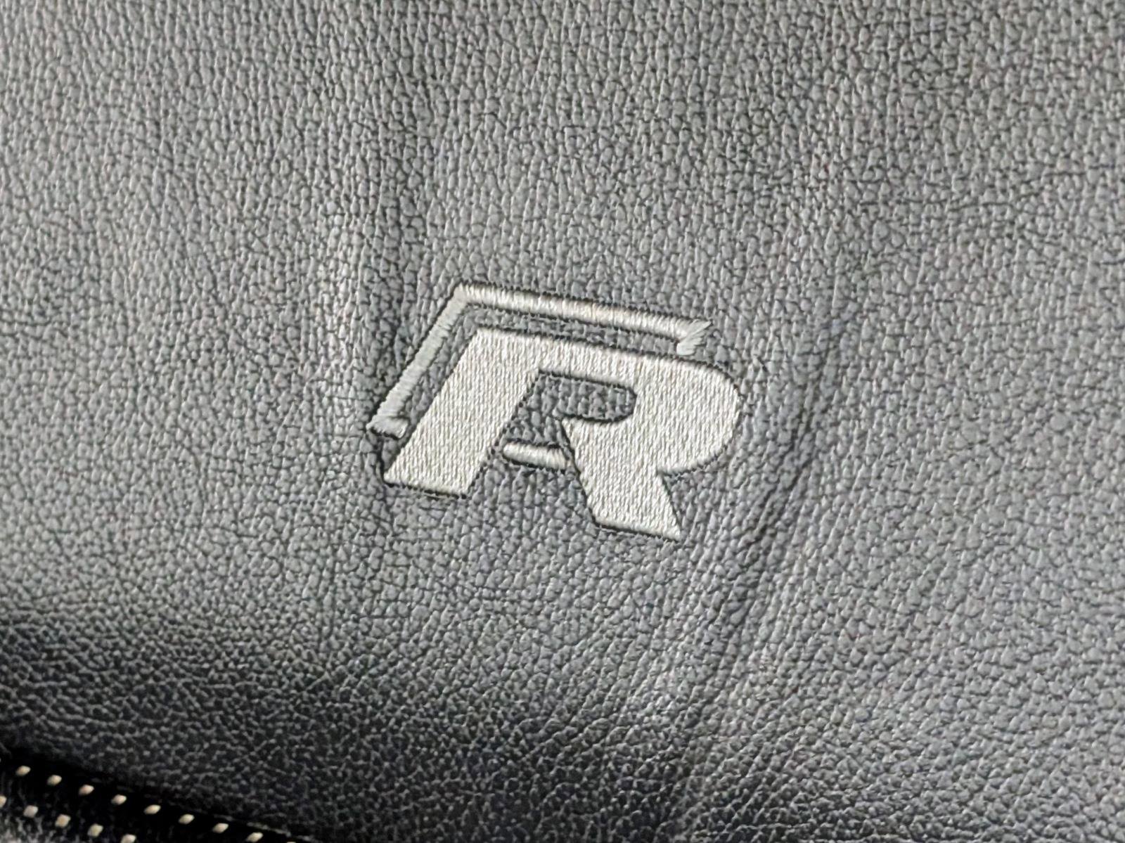 Used 2019 Volkswagen Golf 4-Door image 17