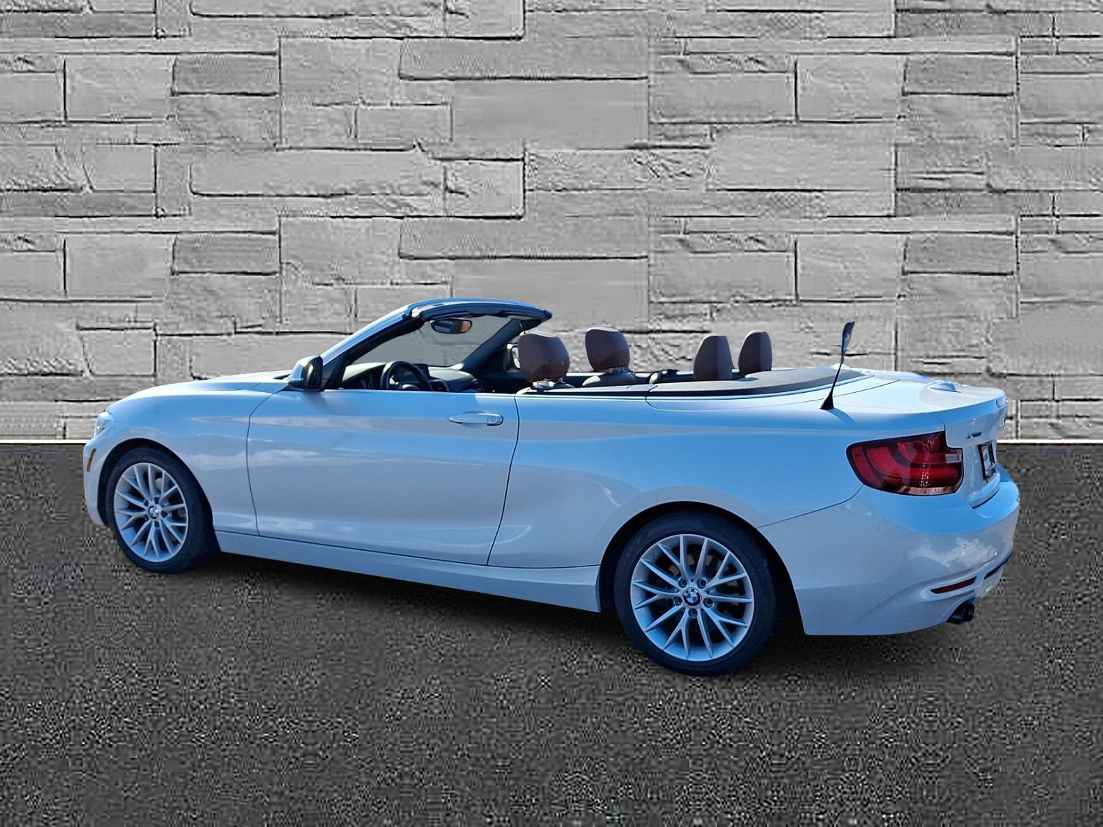 Used 2016 BMW 228i xDrive Convertible image 7