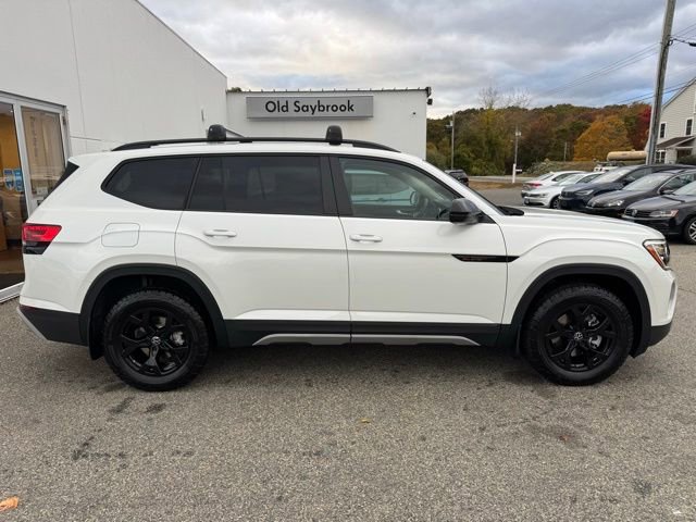 New 2026 Volkswagen Atlas Peak Edition image 4