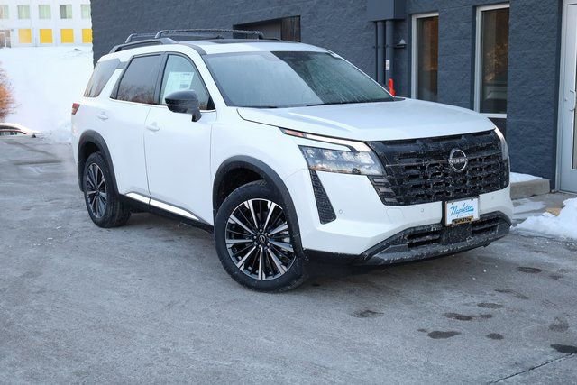 New 2026 Nissan Pathfinder Platinum w/ Cargo Package AWD/4WD image 2