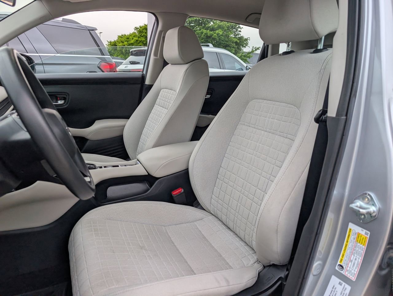 Used 2023 Honda HR-V LX image 26