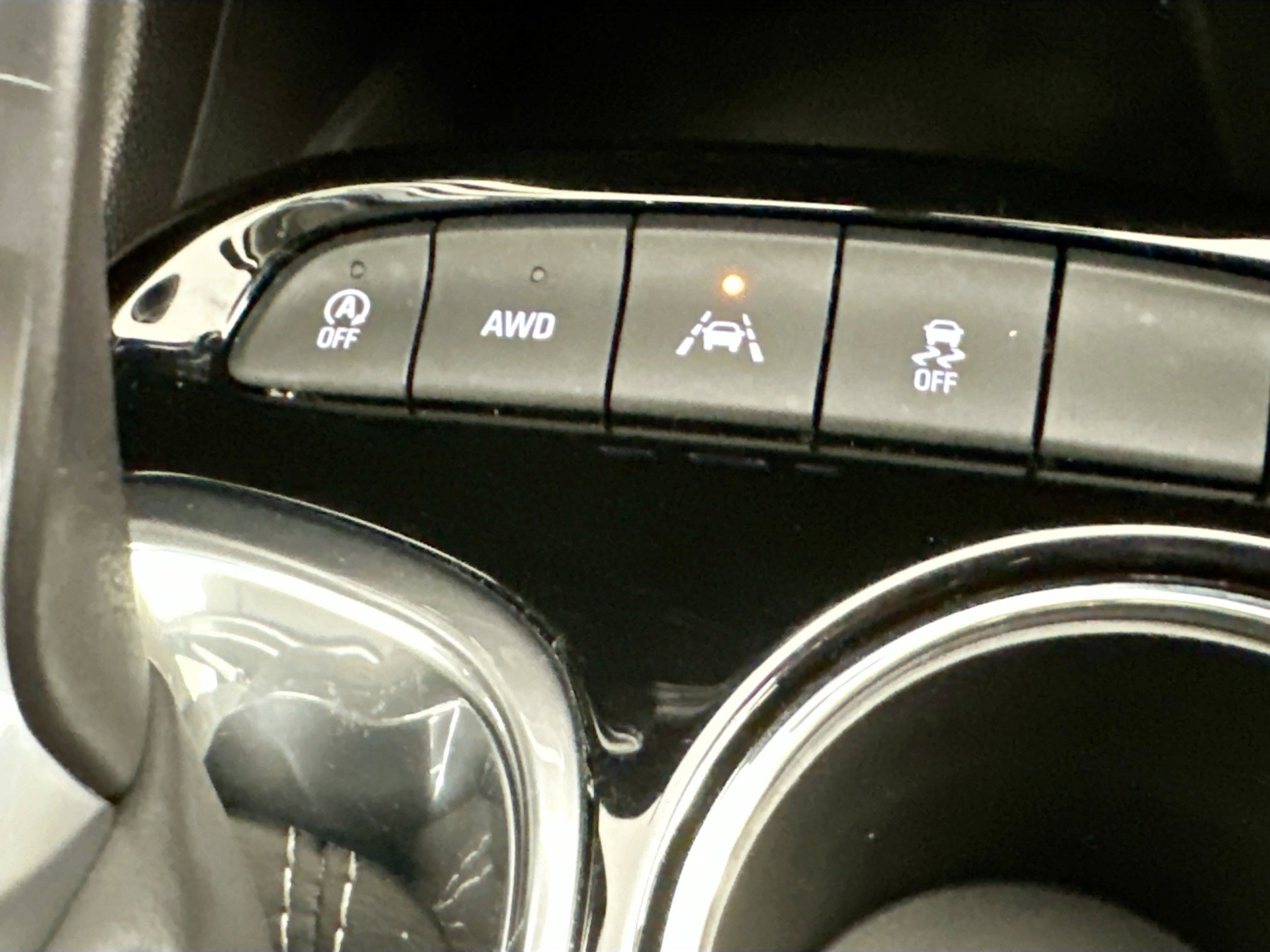 Used 2023 Buick Encore GX Preferred w/ Cold Weather Comfort Package AWD/4WD image 37