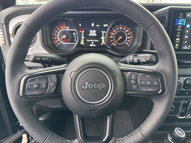 Used 2025 Jeep Wrangler Sport S image 12