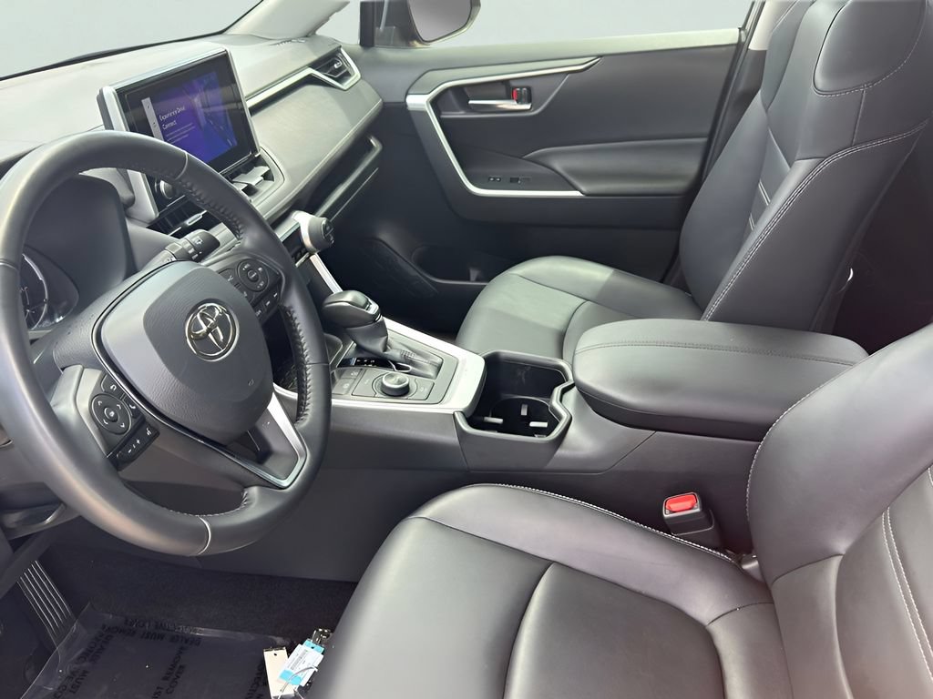 Used 2025 Toyota RAV4 XLE Premium AWD/4WD image 11