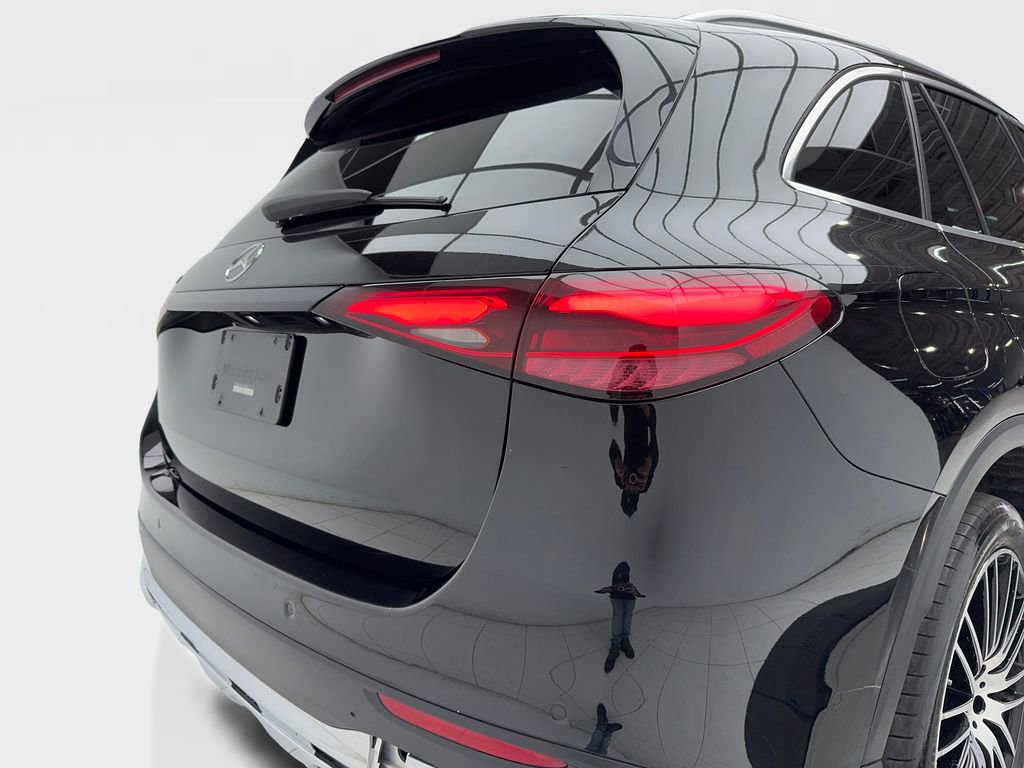 Used 2024 Mercedes-Benz GLC 300 image 7