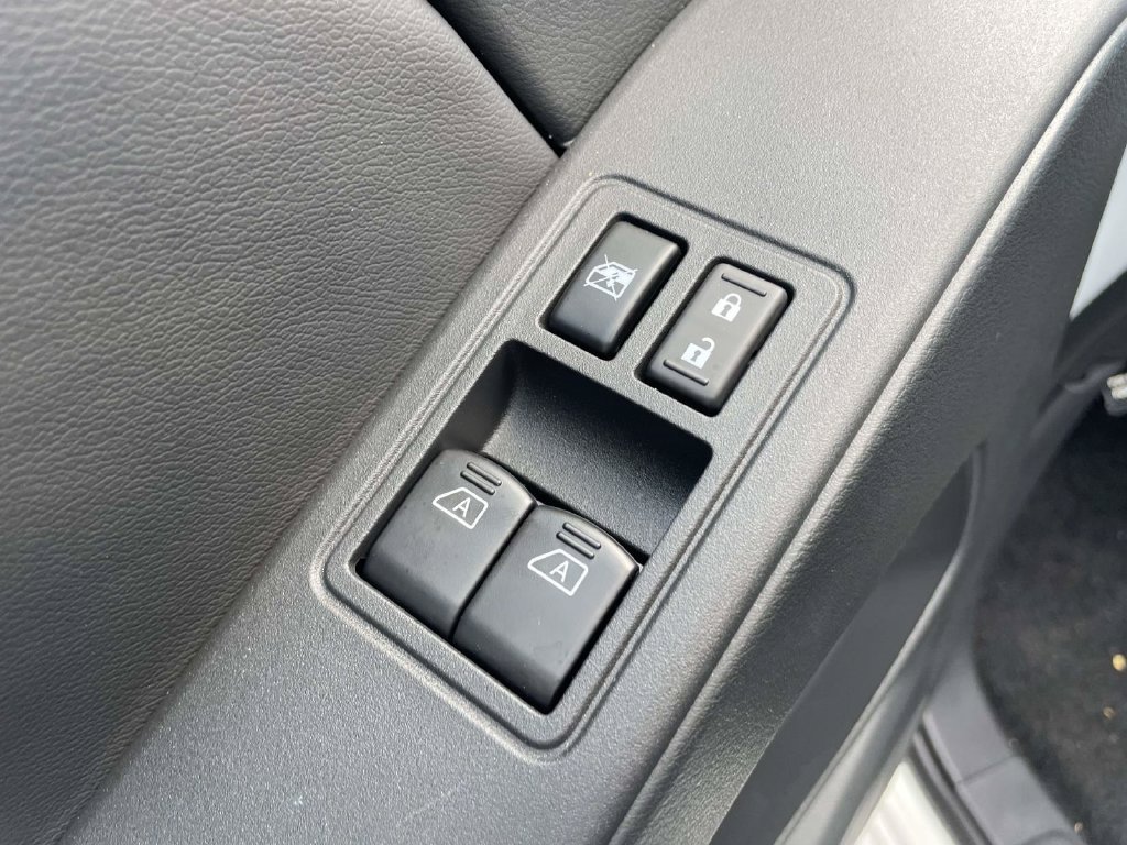 New 2027 Nissan Frontier S RWD image 12