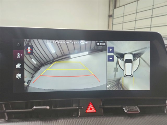 Used 2025 Kia Sportage SX image 31