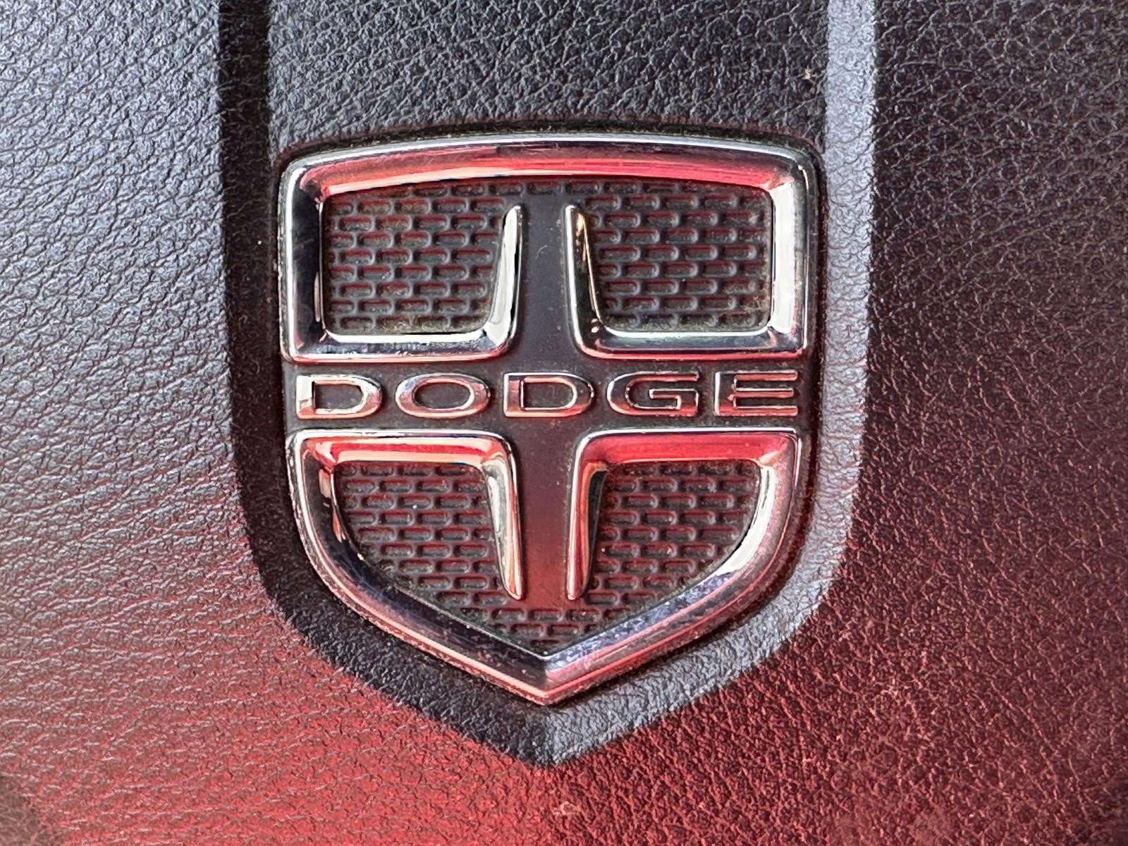 Used 2011 Dodge Charger SE RWD image 23