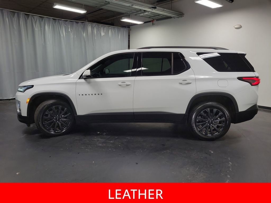 Used 2023 Chevrolet Traverse RS image 5