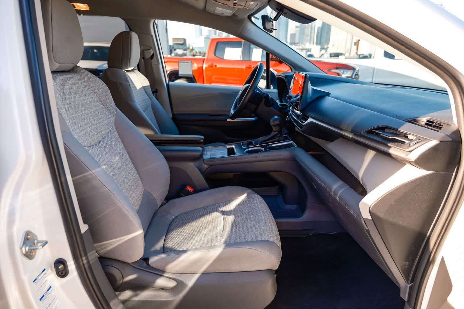 Certified 2021 Toyota Sienna LE AWD/4WD image 18