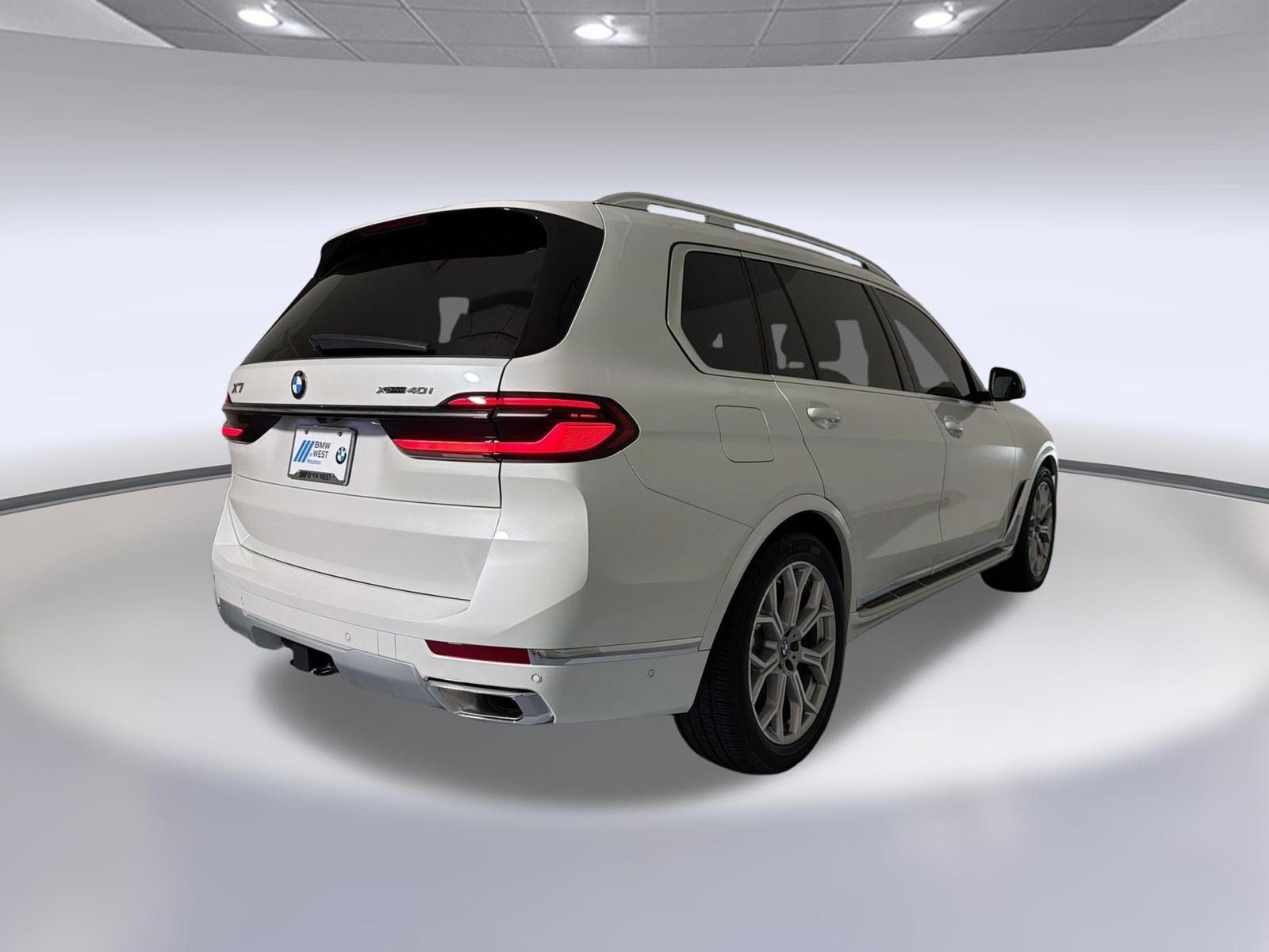 Used 2026 BMW X7 xDrive40i AWD/4WD image 9