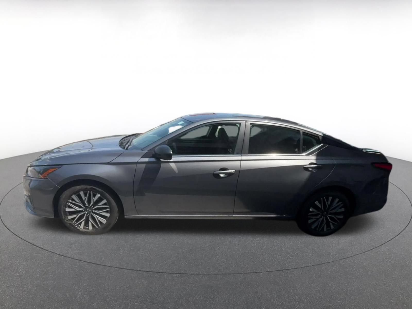 Used 2026 Nissan Altima 2.5 SV FWD image 8