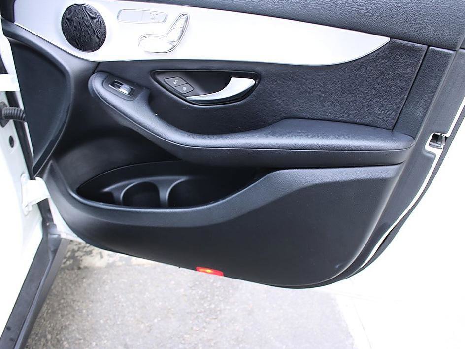 Used 2019 Mercedes-Benz GLC 300 w/ Premium Package image 15