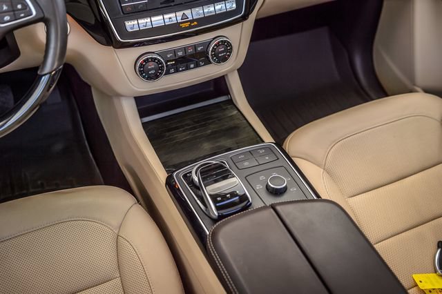 Used 2018 Mercedes-Benz GLS 550 4MATIC image 37