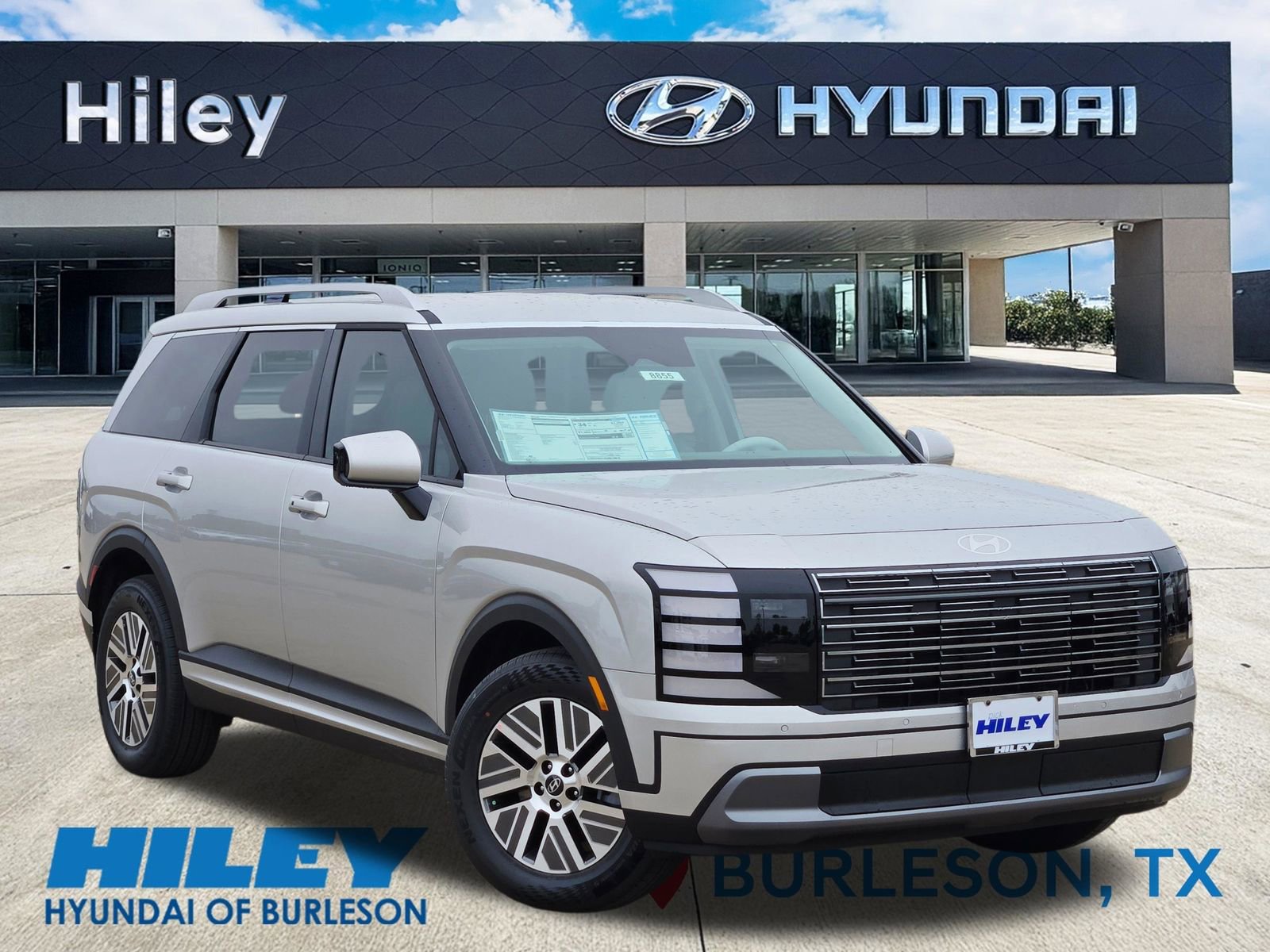 New 2026 Hyundai Palisade FWD Hybrid image 2