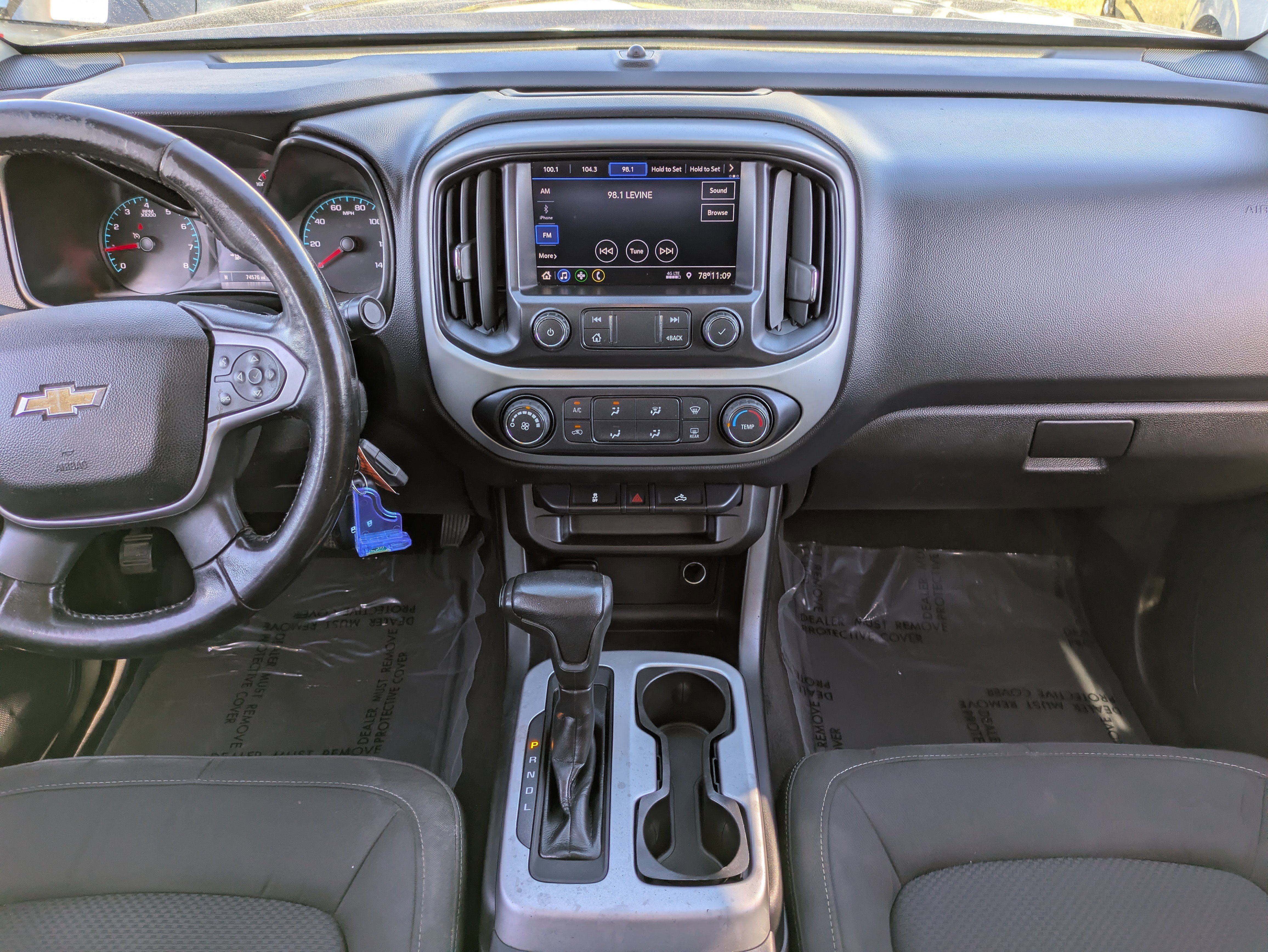 Used 2021 Chevrolet Colorado LT w/ LT Convenience Package image 16